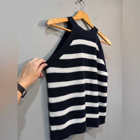 Navy/White Old Navy Sleeveless Sweater Size L EUC - Picture 4 of 6